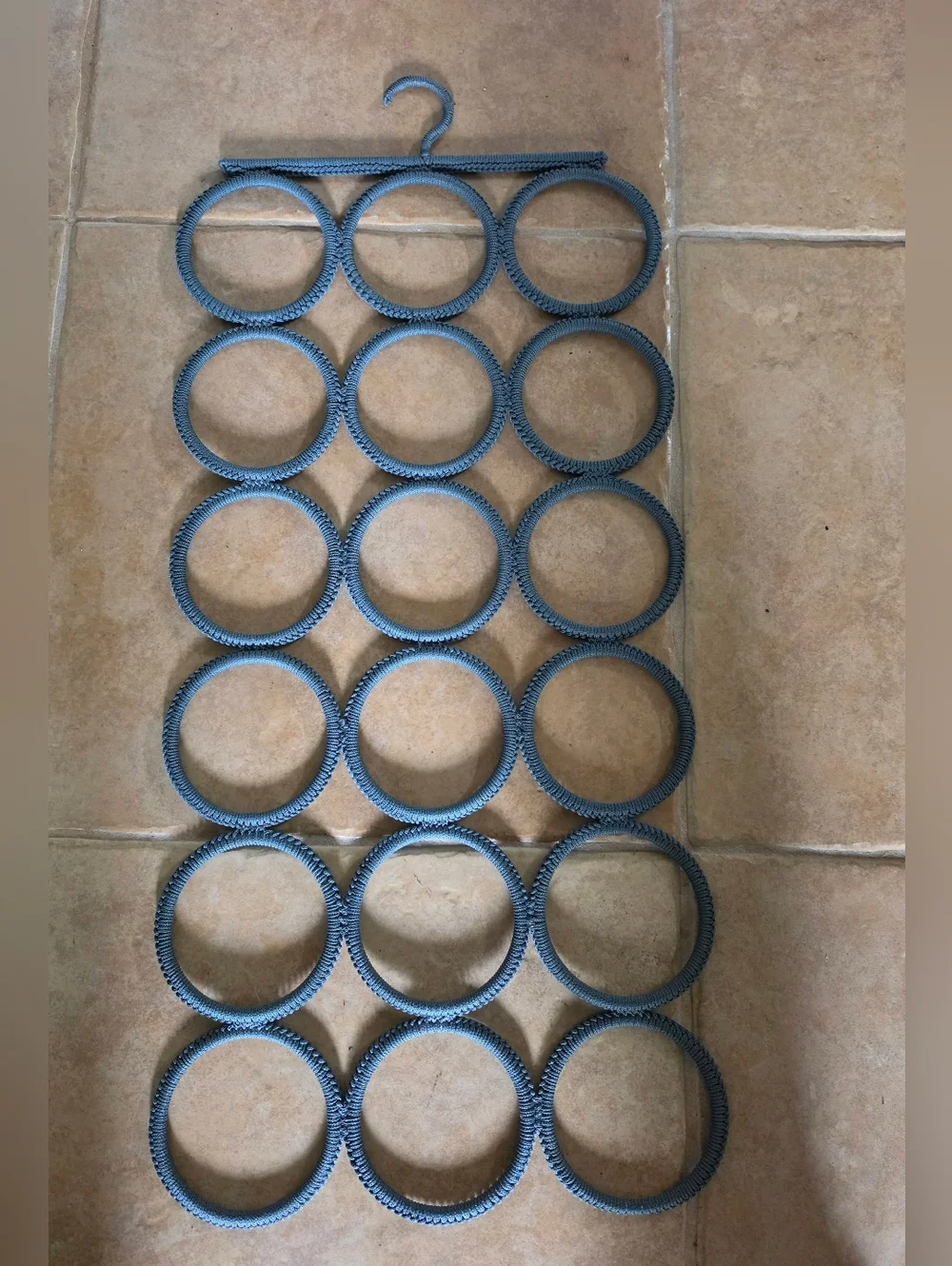 Hanger Ring Organizer For Scarves, Wrap And Accessories.